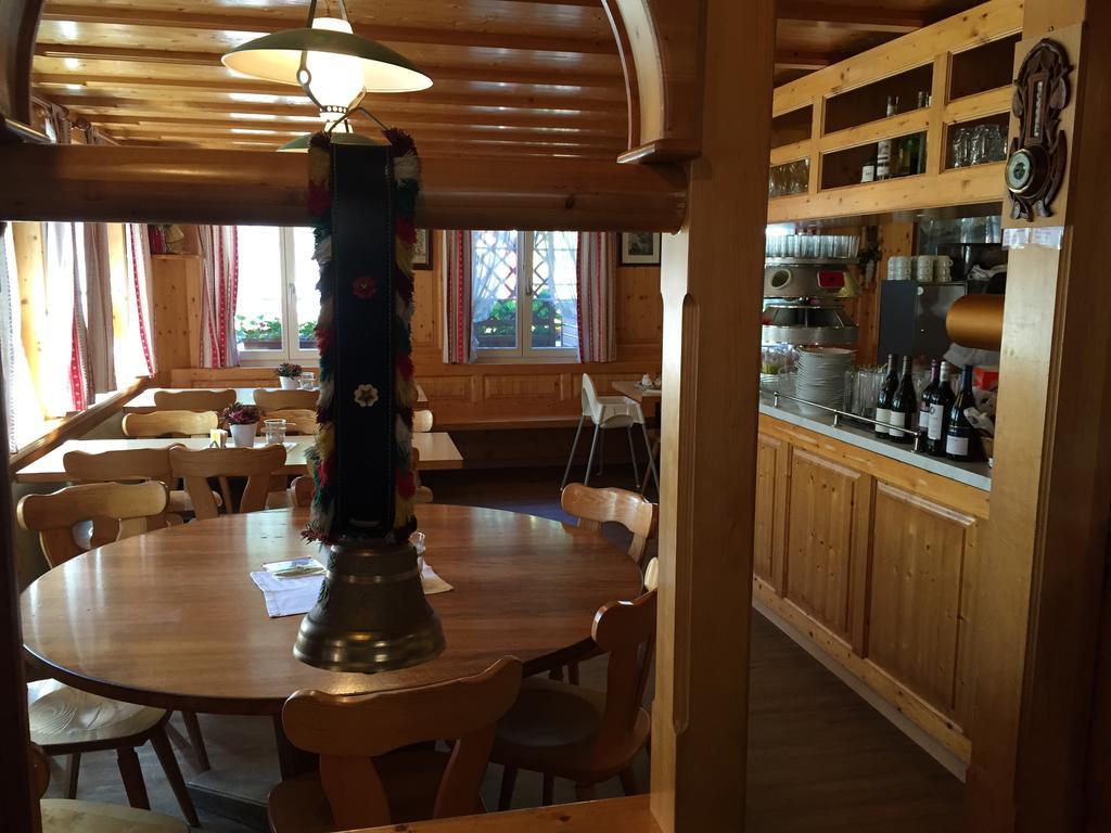 Gaestehaus Schaefli Intschi Buitenkant foto