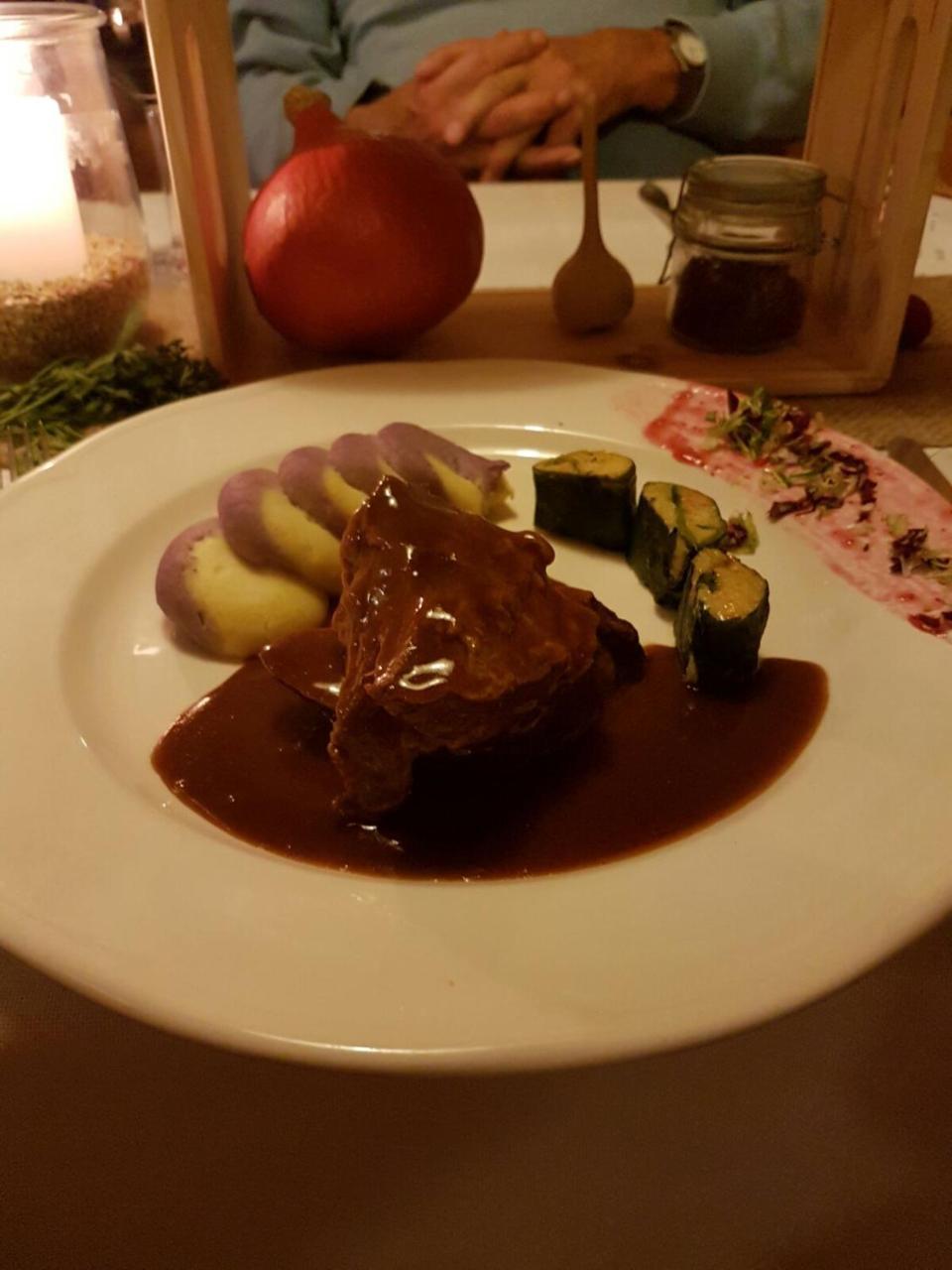Gaestehaus Schaefli Intschi Buitenkant foto