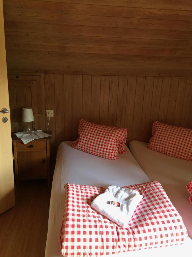 Gaestehaus Schaefli Intschi Buitenkant foto